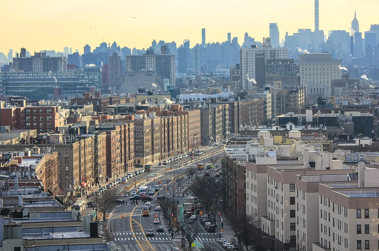 Looking for reliable Bronx roofing contractors? Best Roof Contracting delivers expert repairs, maintenance & emergency roofing services. Get your free quote today!