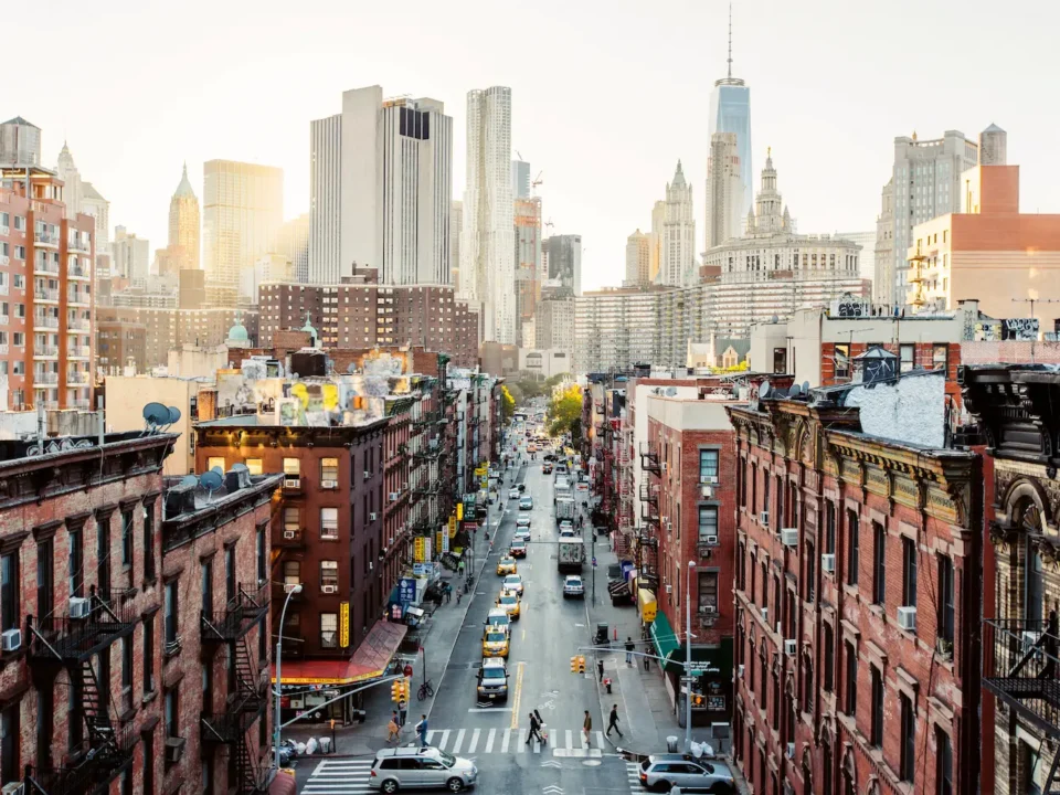 Discover the best energy-efficient roofing options for New York City homes. From asphalt shingles to cool roof coatings and metal roofing, Best Roof Contracting has the solutions you need.